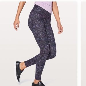 Lululemon wunder under